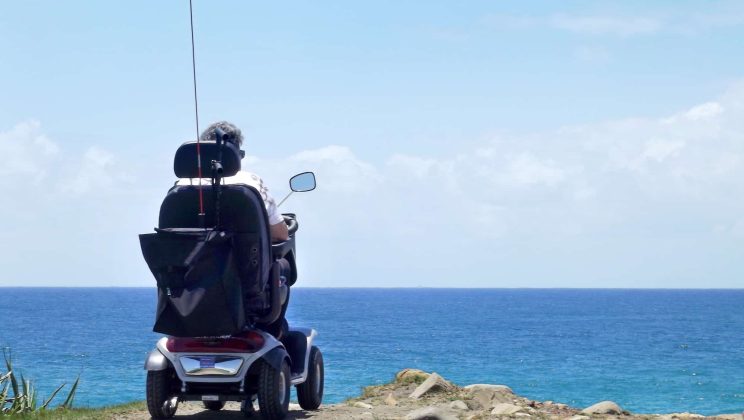 IONJA – Guide ultime pour acheter un scooter pour une personne ayant un handicap
